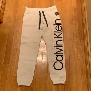 Great condition Calvin’s Klein sweats